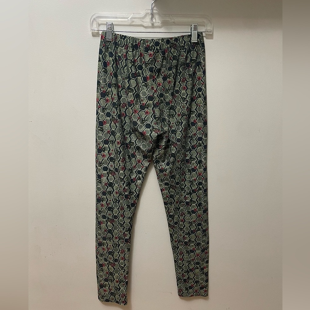 Sweetlegs beehives, flowers, honeycombs stretchy leggings yoga pants one size